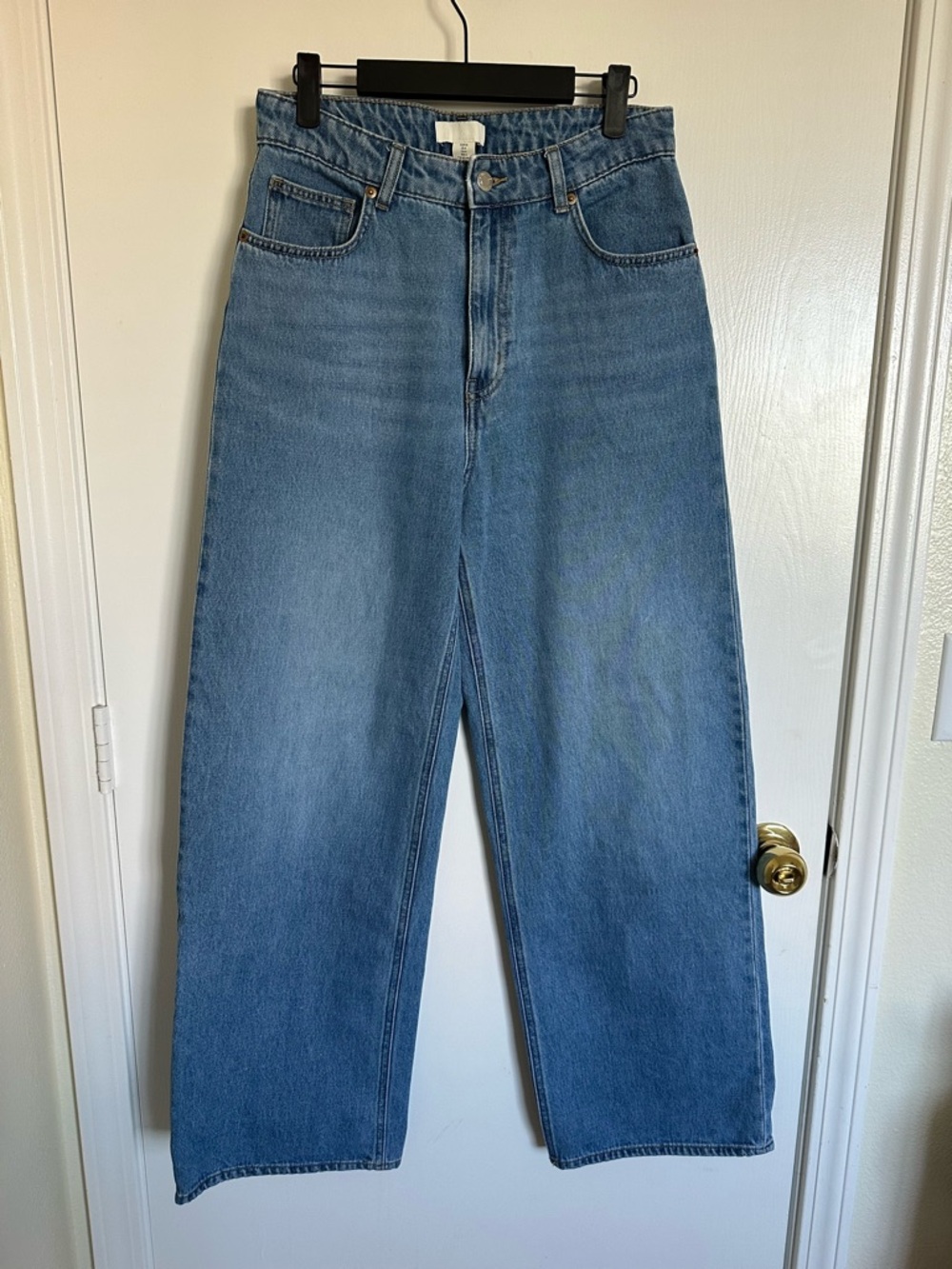 High-Rise Straight Leg Blue Jeans